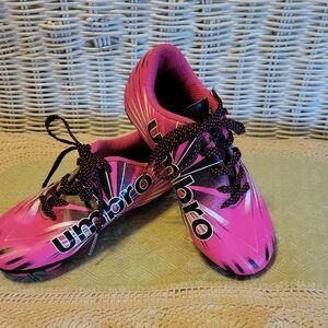 NEW💥Umbro Cleated Soccer Shoes